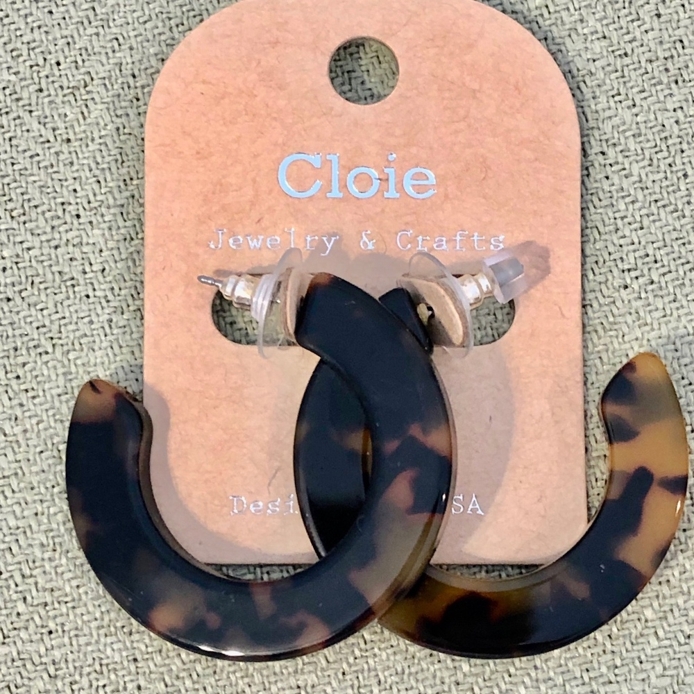 Tortoise Shell Acrylic Earrings  NWT